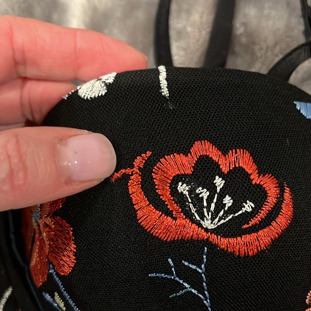 Bra - Picture 5 of 6